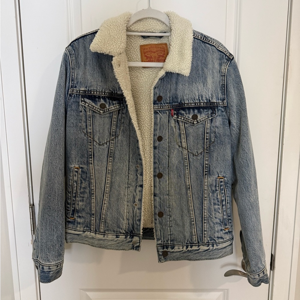 Levi's Blue Denim Jacket with Cream Sherpa Lining